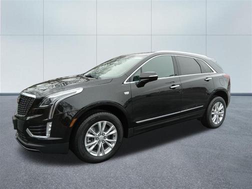 Stellar Black Metallic 2026 Cadillac XT5 Luxury