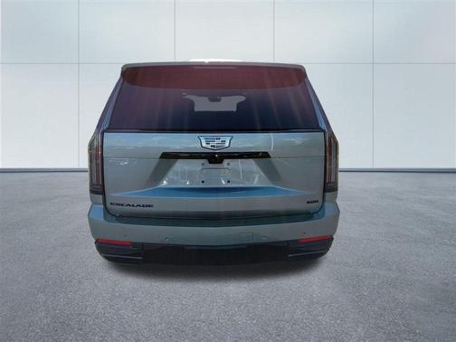Argent Silver Metallic 2026 Cadillac Escalade ESV Sport Platinum