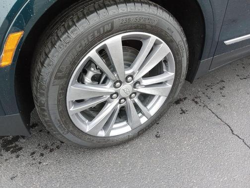 Emerald Lake Metallic 2026 Cadillac XT5 Premium Luxury