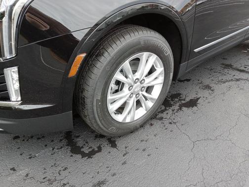 2026 Cadillac XT5 Luxury