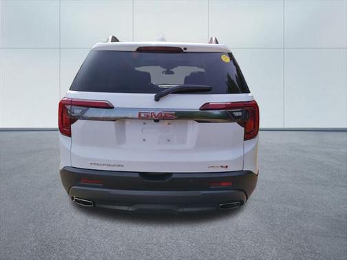 2023 GMC Acadia AWD AT4