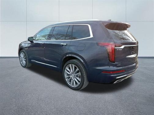 2025 Cadillac XT6 Premium Luxury AWD