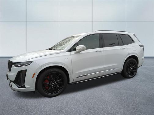 Crystal White Tricoat 2023 Cadillac XT6 Sport AWD
