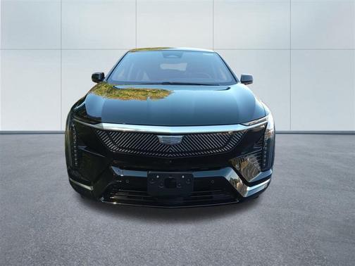 2025 Cadillac OPTIQ Luxury 2 AWD