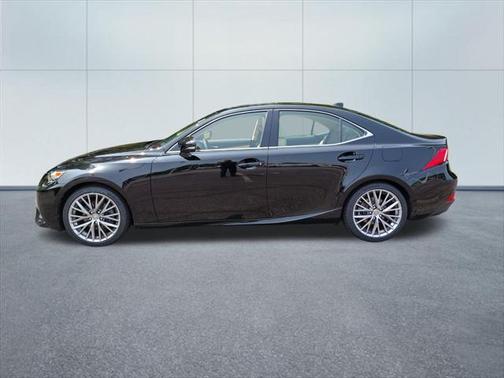2015 Lexus IS 250 Crafted Line