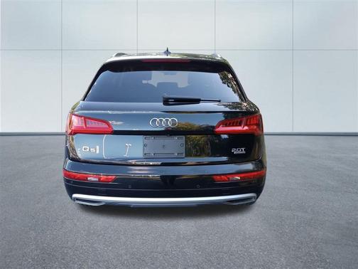 2018 Audi Q5 2.0T Tech Premium