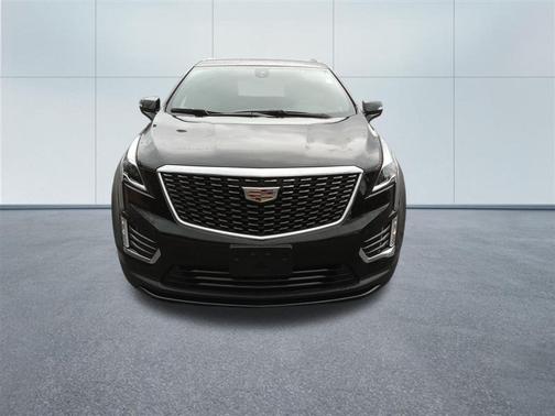 Stellar Black Metallic 2023 Cadillac XT5 Luxury