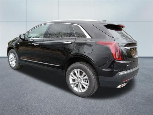 Stellar Black Metallic 2023 Cadillac XT5 Luxury