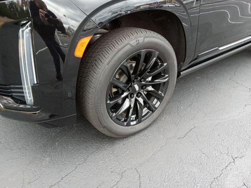 2022 Cadillac Escalade Sport