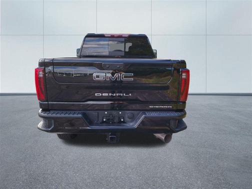 2025 GMC Sierra 3500 Denali