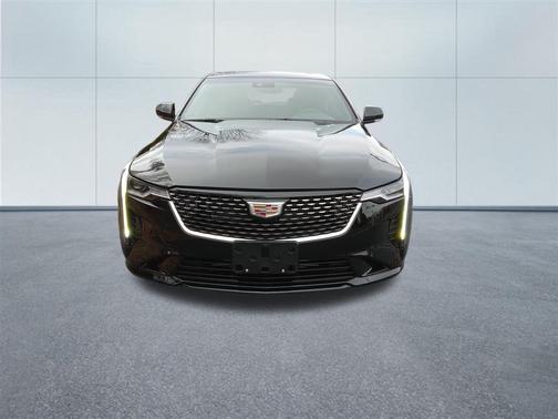 2026 Cadillac CT4 Luxury RWD