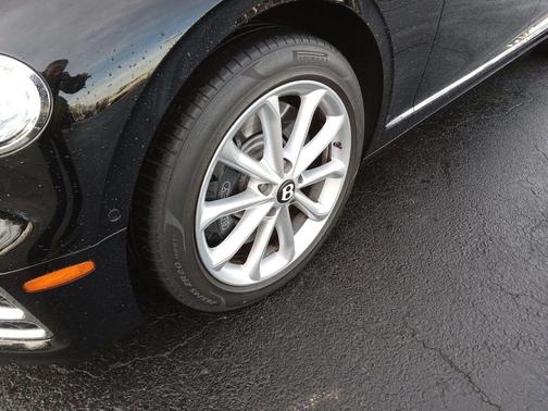 2023 Bentley Flying Spur Hybrid S