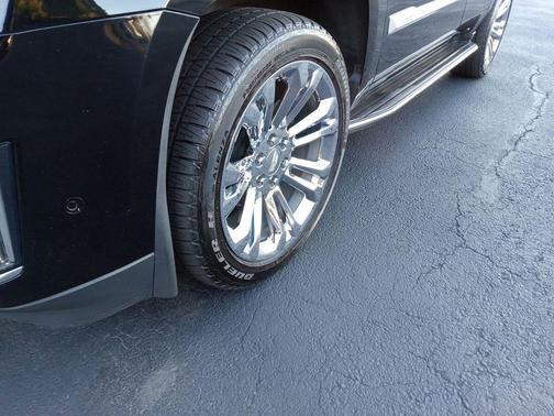 2020 Cadillac Escalade Luxury