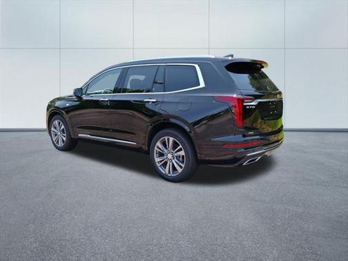 2025 Cadillac XT6 Premium Luxury AWD