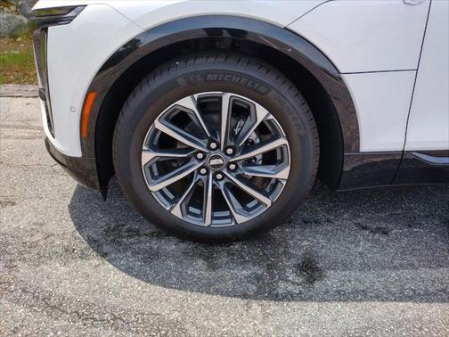 2025 Cadillac LYRIQ Sport w/1SF