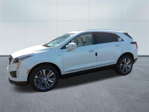 Crystal White Tricoat 2026 Cadillac XT5 Premium Luxury