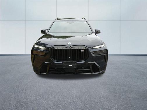 2024 BMW X7 M60i