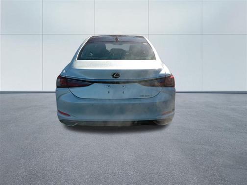 2022 Lexus ES 350 Ultra Luxury
