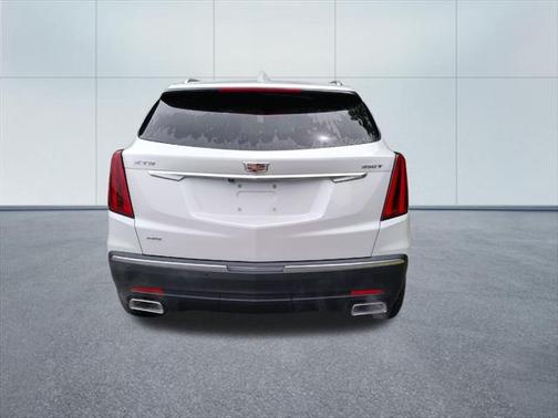 2025 Cadillac XT5 Luxury