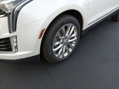 2017 Cadillac XT5 Platinum