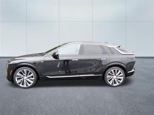 2025 Cadillac LYRIQ V
