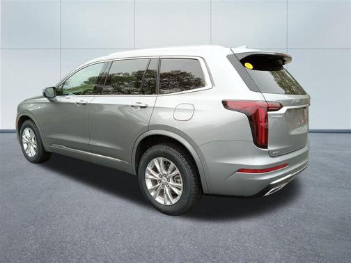 Argent Silver Metallic 2024 Cadillac XT6 Luxury AWD