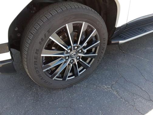 Eminent White Pearl 2025 Lexus GX 550 Luxury