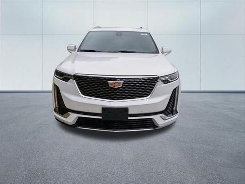 2025 Cadillac XT6 Luxury FWD