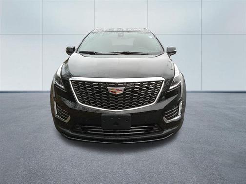Stellar Black Metallic 2023 Cadillac XT5 Luxury