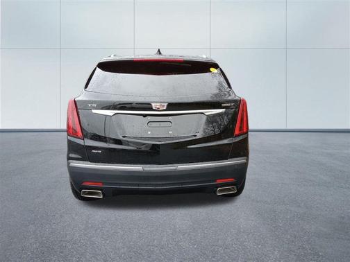 Stellar Black Metallic 2023 Cadillac XT5 Luxury