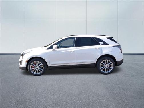 2025 Cadillac XT5 Sport