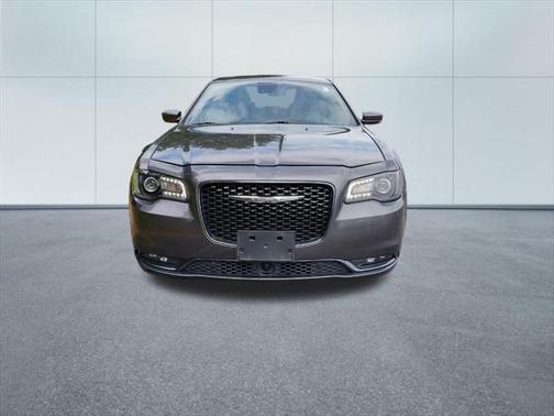 2018 Chrysler 300 S