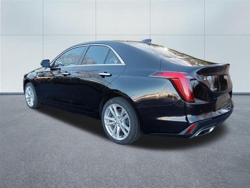 2022 Cadillac CT4 Luxury