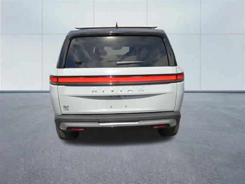 2024 Rivian R1S Adventure