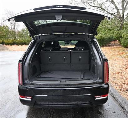 2025 Cadillac Escalade Sport