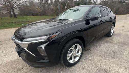 2025 Chevrolet Trax LS