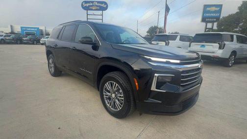 Mosaic Black Metallic 2026 Chevrolet Traverse LT