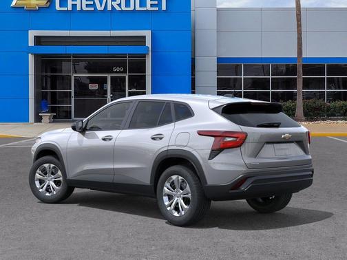 Sterling Gray Metallic 2026 Chevrolet Trax LS
