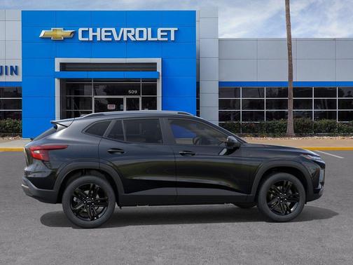 Mosaic Black Metallic 2026 Chevrolet Trax FWD ACTIV