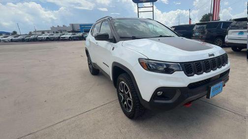 Bright White Clearcoat 2025 Jeep Compass Trailhawk