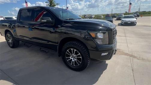 2020 Nissan Titan SV