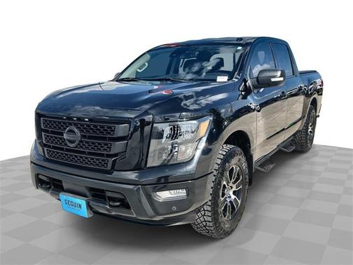 2020 Nissan Titan SV
