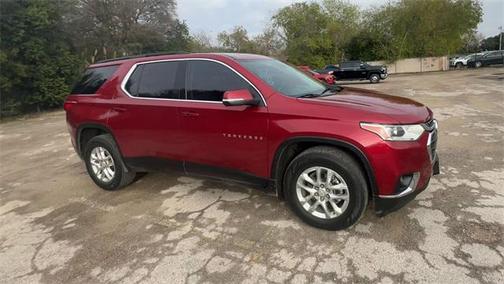 2021 Chevrolet Traverse LT Cloth
