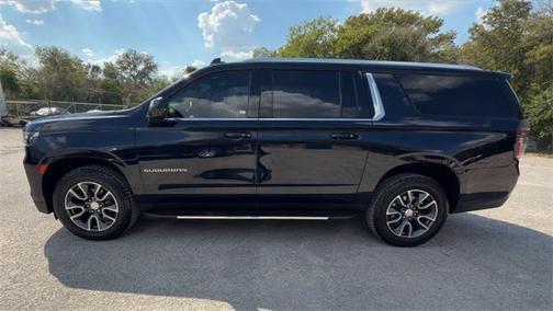 2023 Chevrolet Suburban LT