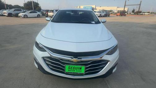 Summit White 2024 Chevrolet Malibu FWD 1LT