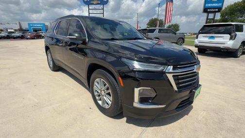 Mosaic Black Metallic 2023 Chevrolet Traverse LT Cloth