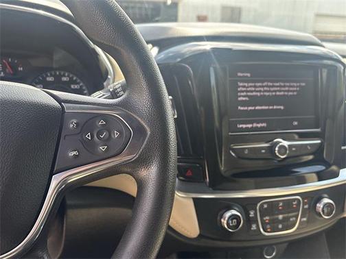 2022 Chevrolet Traverse LS