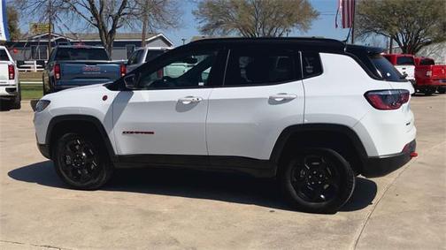 2024 Jeep Compass Trailhawk