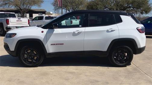 2024 Jeep Compass Trailhawk