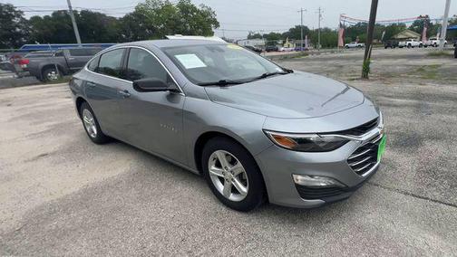 Sterling Gray Metallic 2024 Chevrolet Malibu FWD 1LT